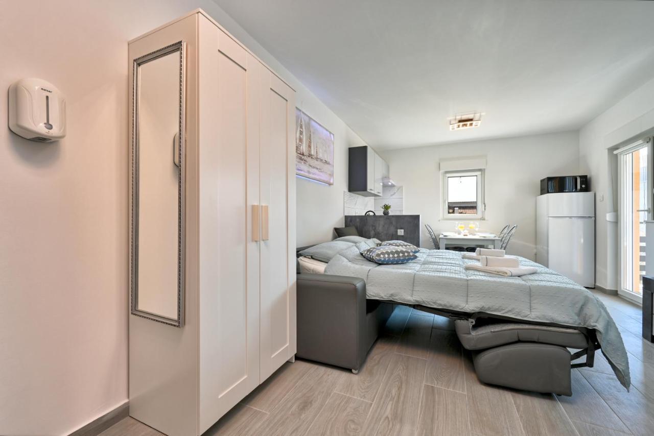 Apartman Michael / Novalja / Zrce Bagian luar foto