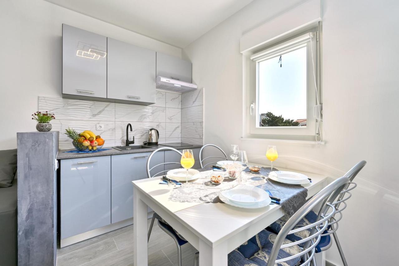 Apartman Michael / Novalja / Zrce Bagian luar foto