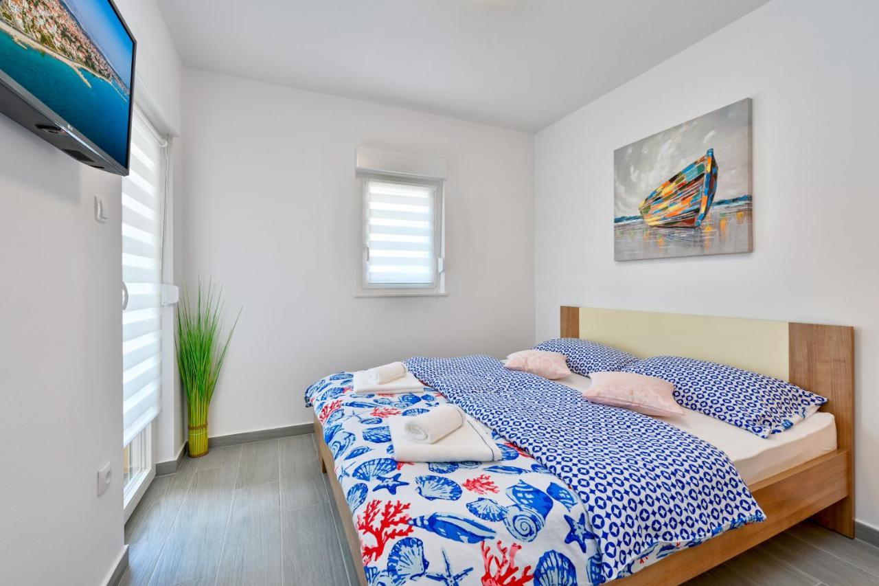 Apartman Michael / Novalja / Zrce Bagian luar foto