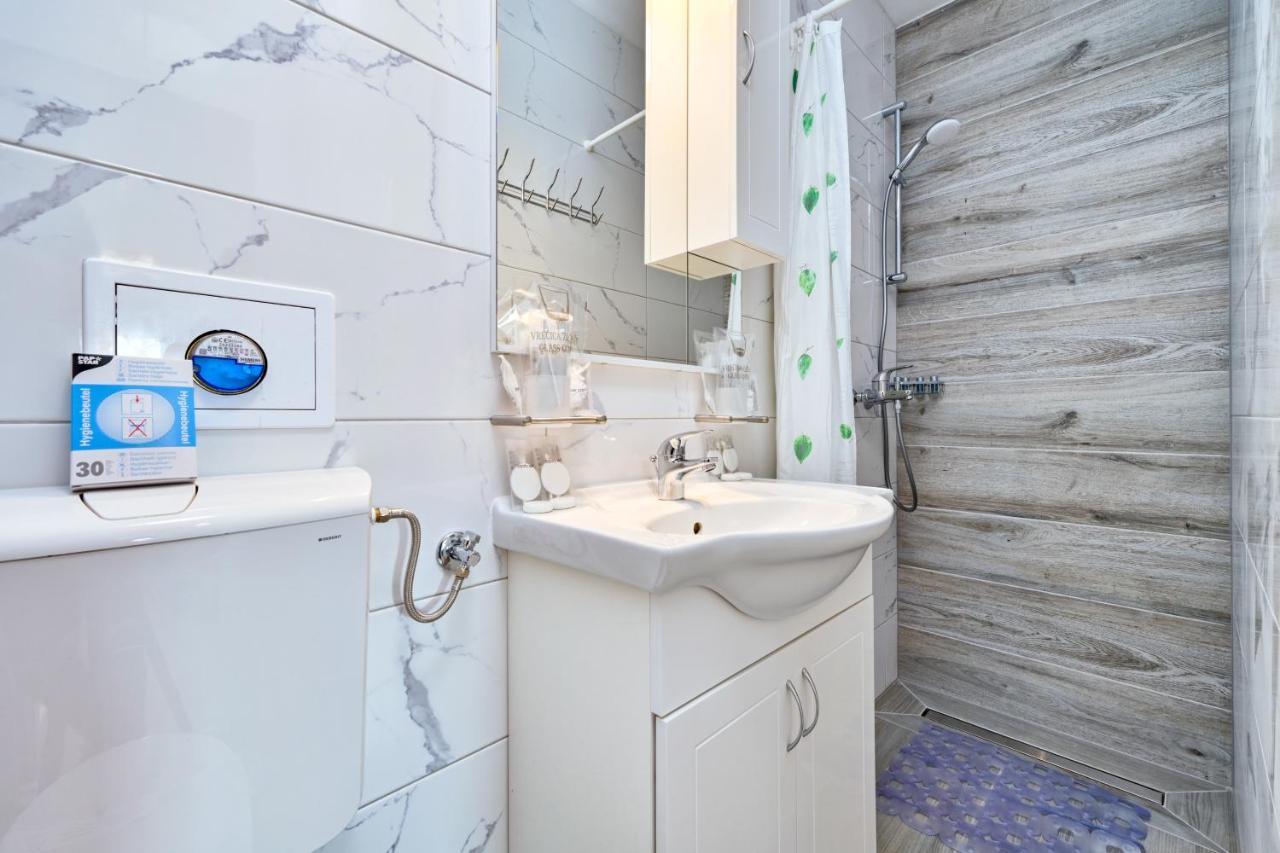 Apartman Michael / Novalja / Zrce Bagian luar foto